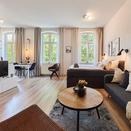 Studio3 Zentral Und Ruhig Mit Parkplatz, 5 Min Z Bali-T Und Gop, Boxspringbett Бад-Ейнгаузен Екстер'єр фото