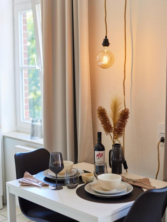 Studio3 Zentral Und Ruhig Mit Parkplatz, 5 Min Z Bali-T Und Gop, Boxspringbett Бад-Ейнгаузен Екстер'єр фото